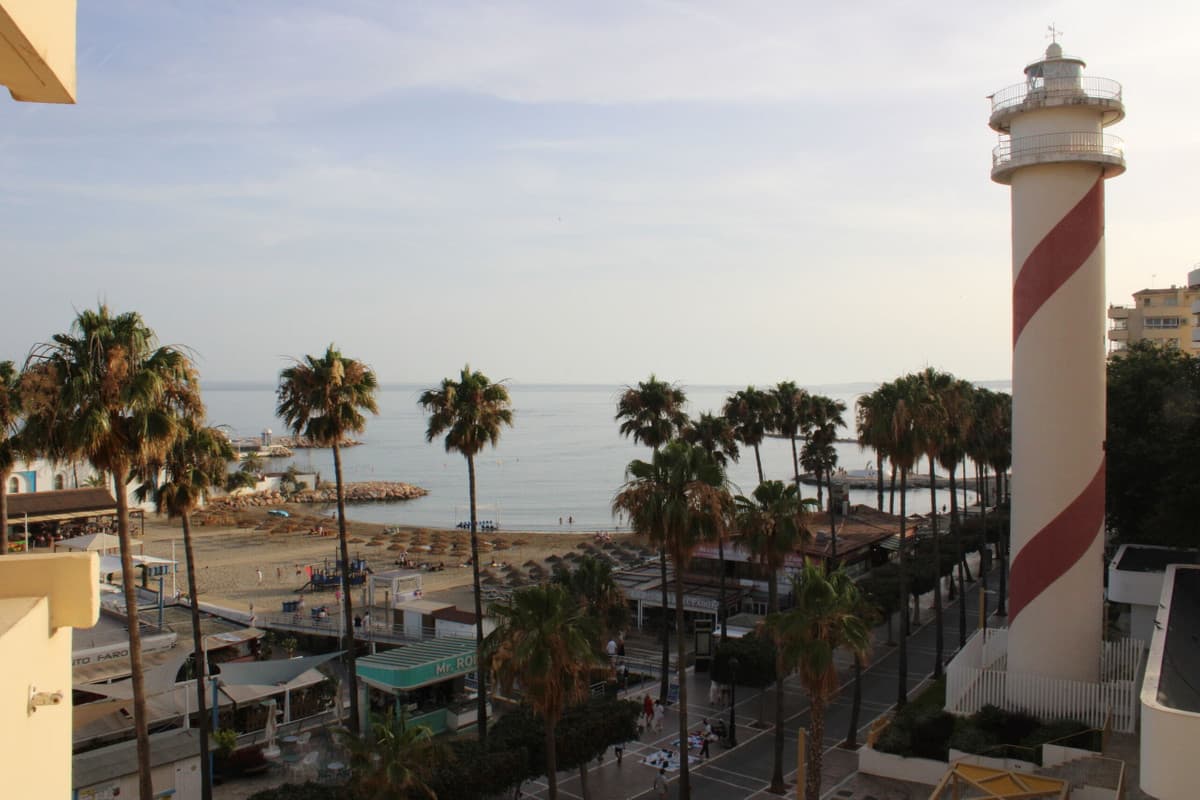 Middle Floor Apartment in Marbella — photo 10 of 10