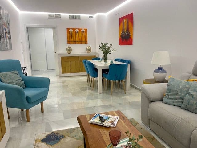 Ground Floor Apartment in Marbella — photo 7 of 10