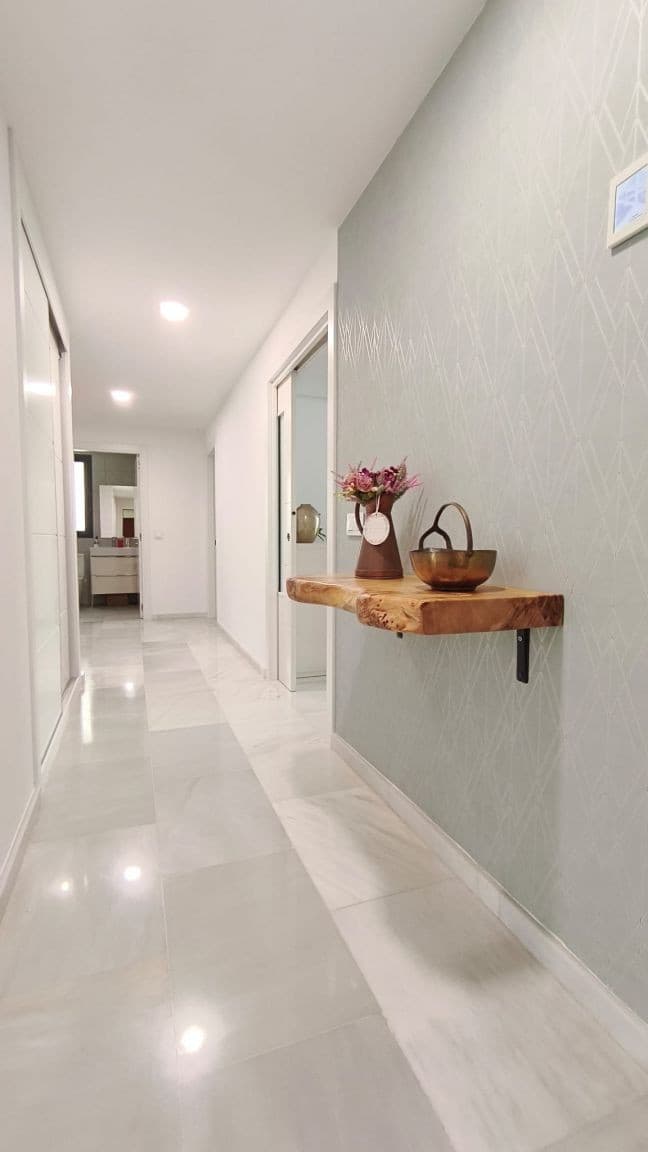Ground Floor Apartment in Marbella — photo 10 of 10