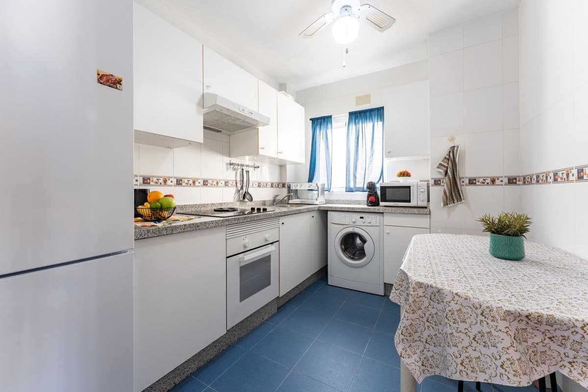 Middle Floor Apartment in Benalmadena — photo 4 of 10
