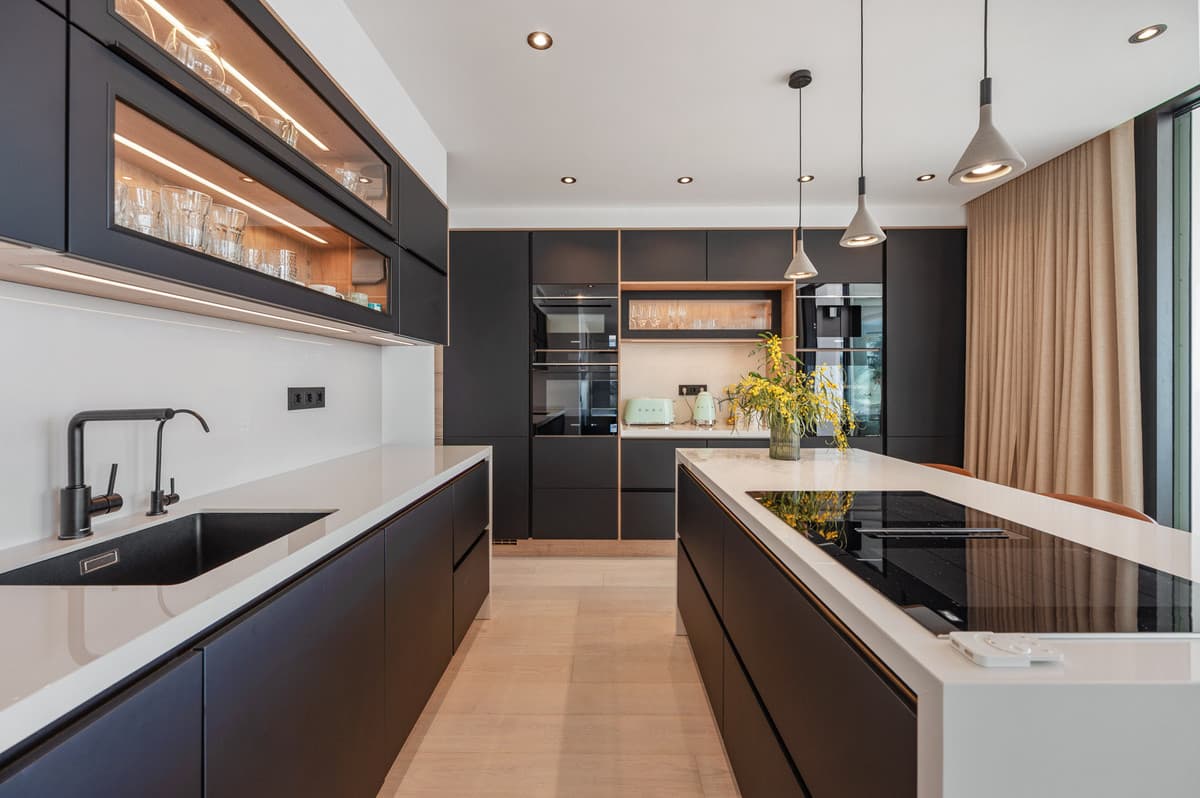Penthouse Duplex in The Golden Mile — photo 3 of 10