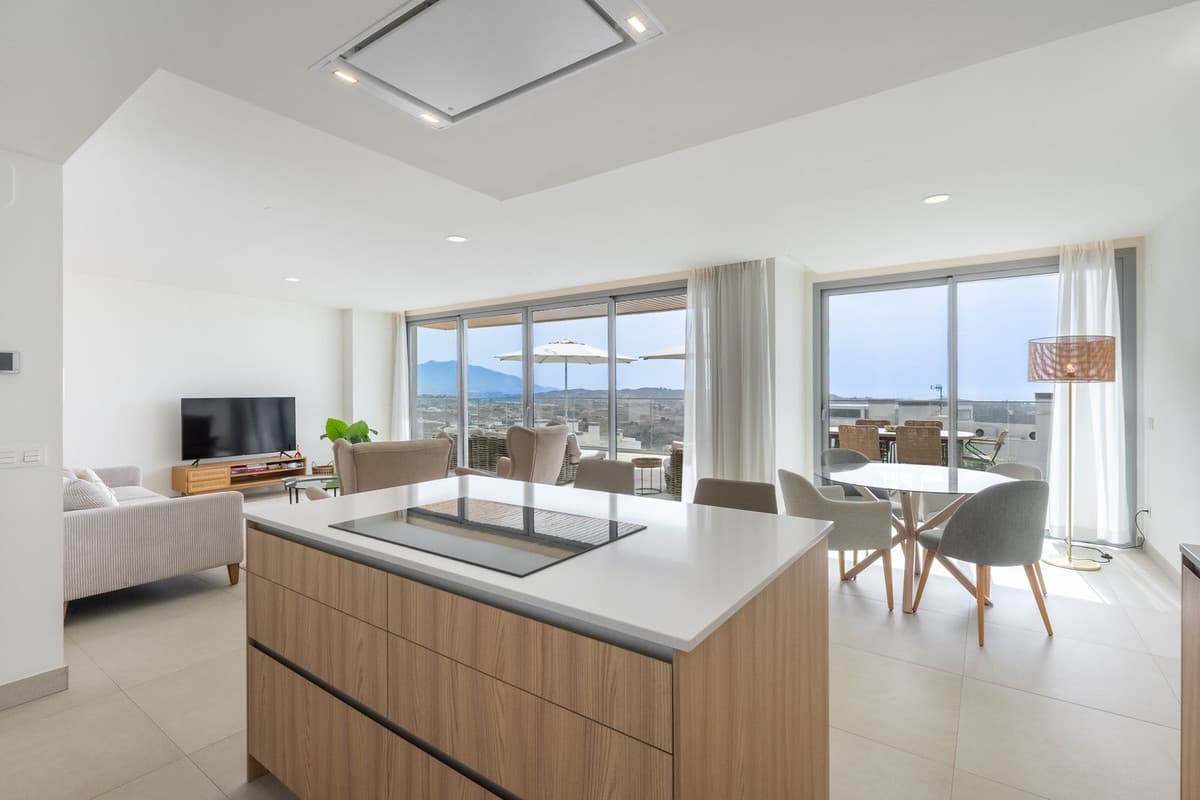 Top Floor Apartment in La Cala de Mijas — photo 7 of 10