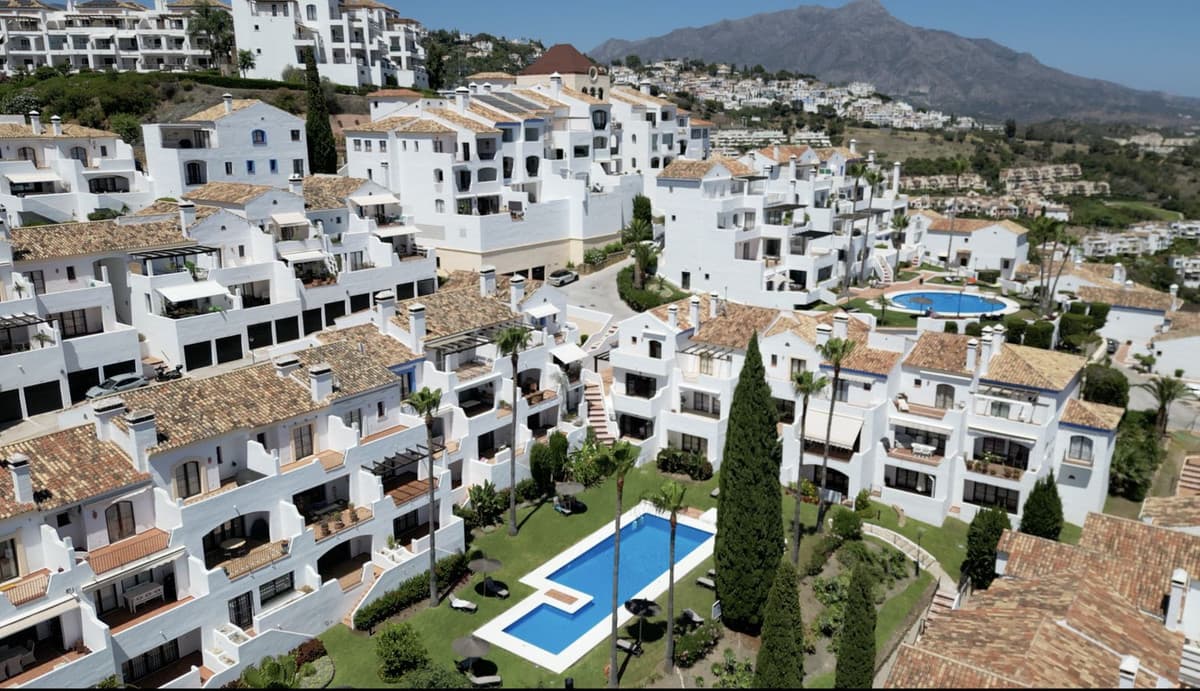 Townhouse in Los Arqueros — photo 2 of 10