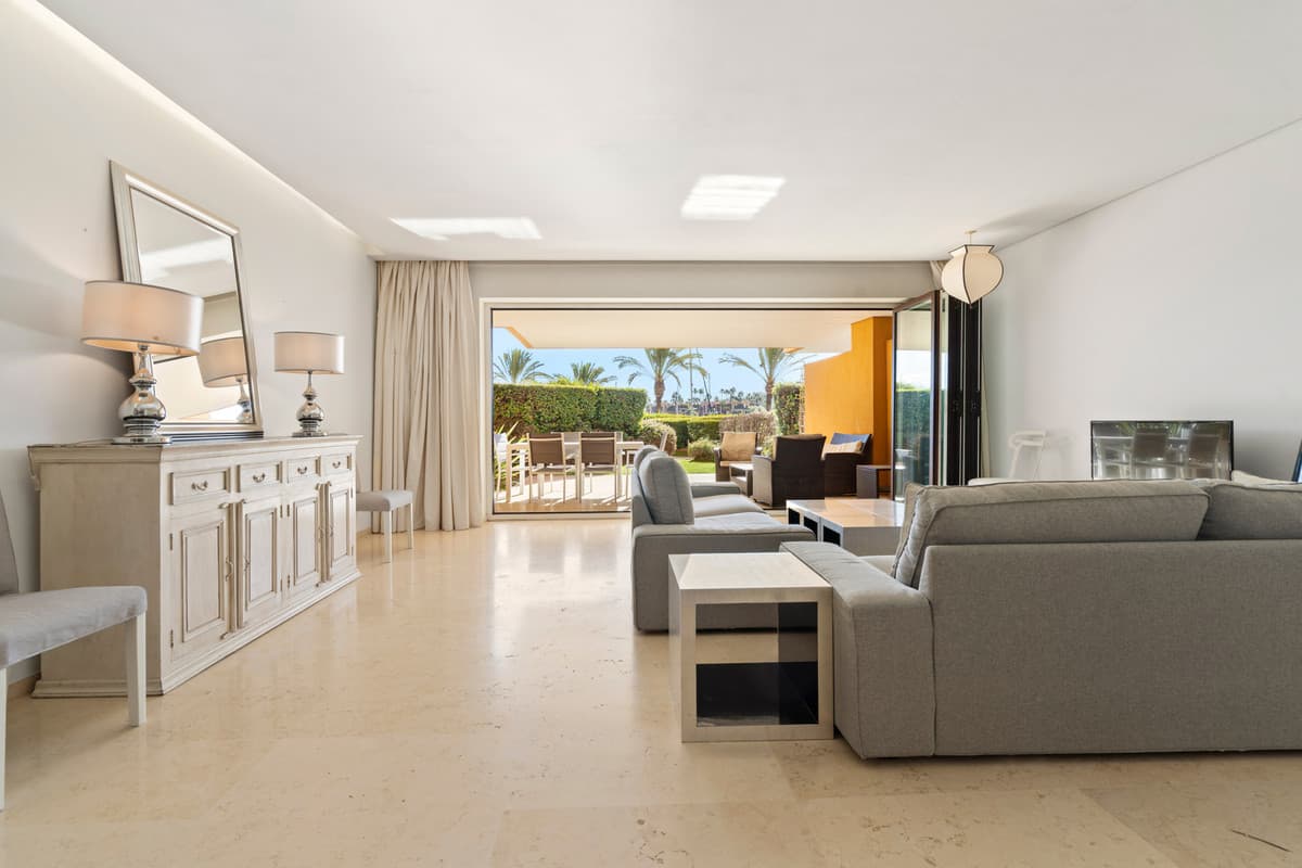 Ground Floor Apartment in Sotogrande Marina — photo 5 of 10