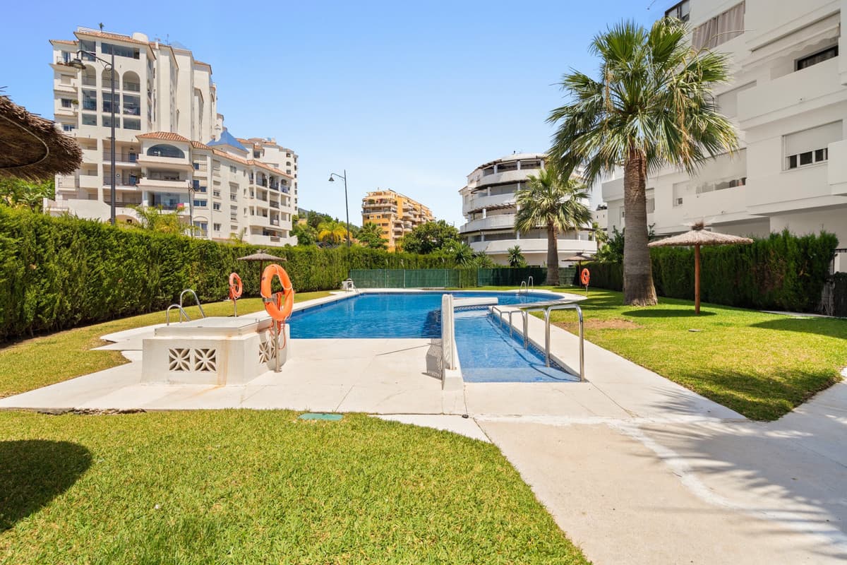 Ground Floor Apartment in Estepona — photo 2 of 10