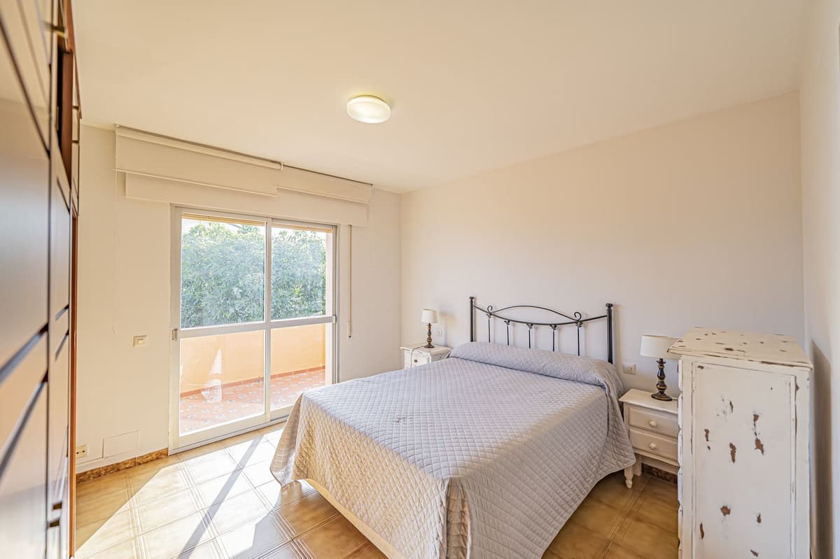 Detached Villa in Marbella — photo 3 of 10