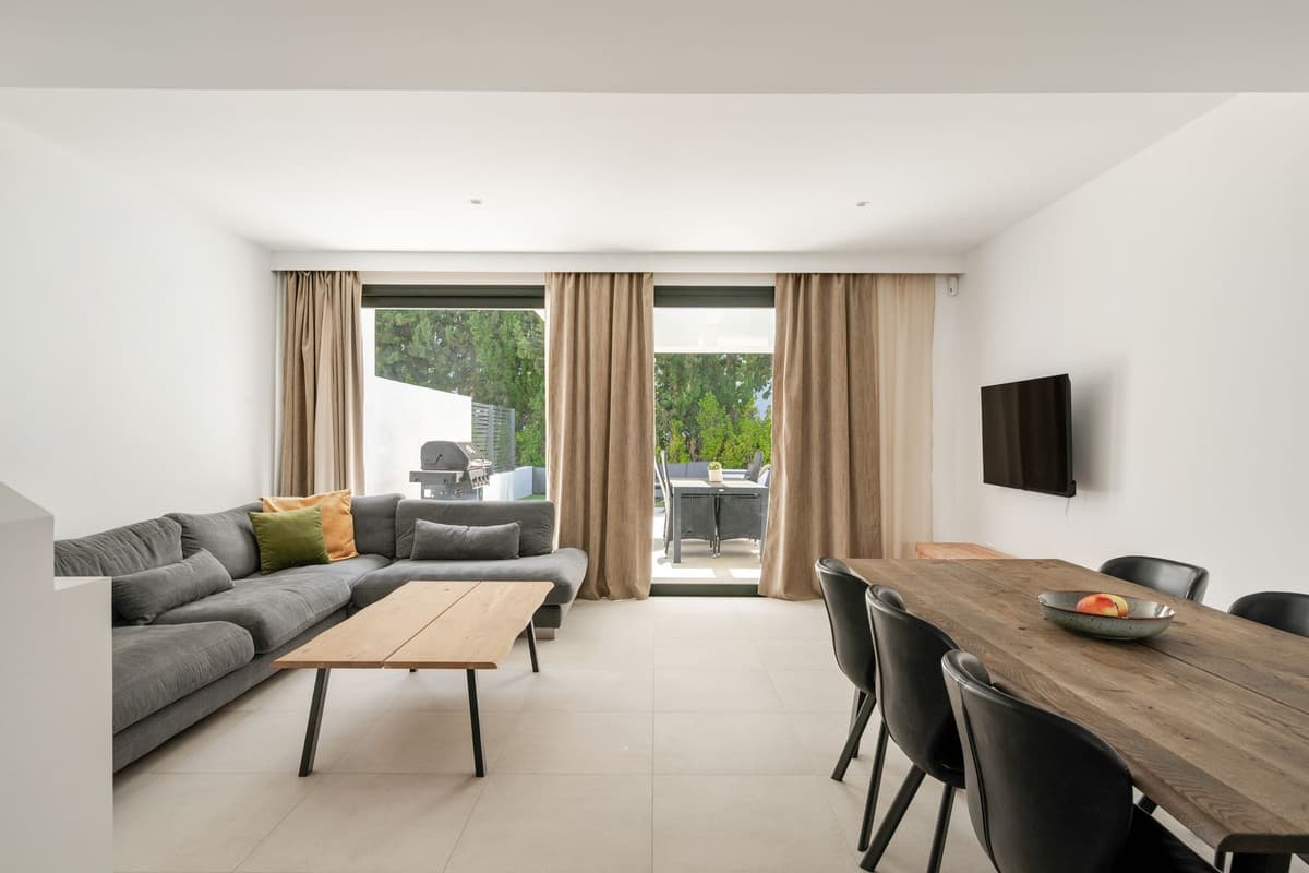 Townhouse in Estepona — photo 5 of 10