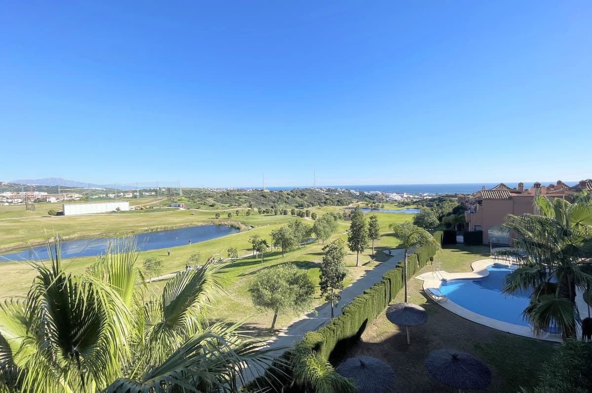 Semi-Detached House in Estepona — photo 1 of 10