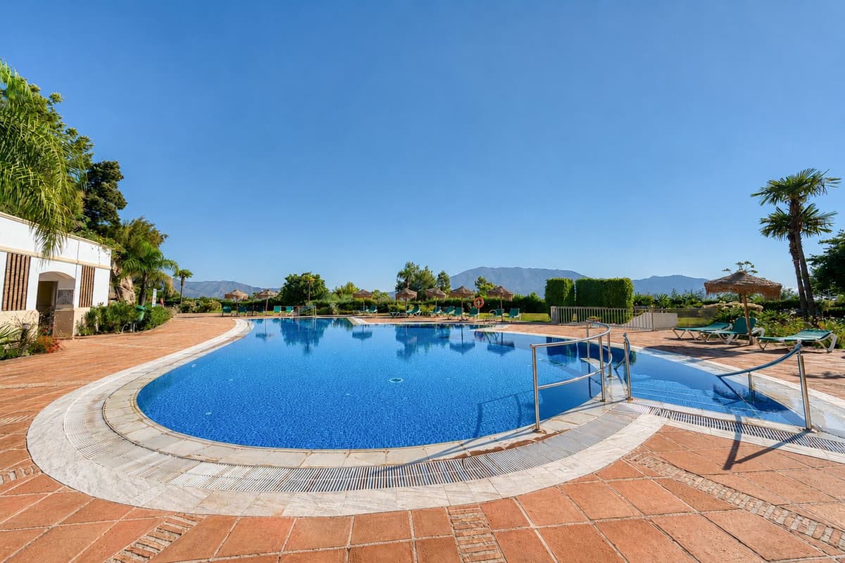 Middle Floor Apartment in La Cala Golf — photo 2 of 10