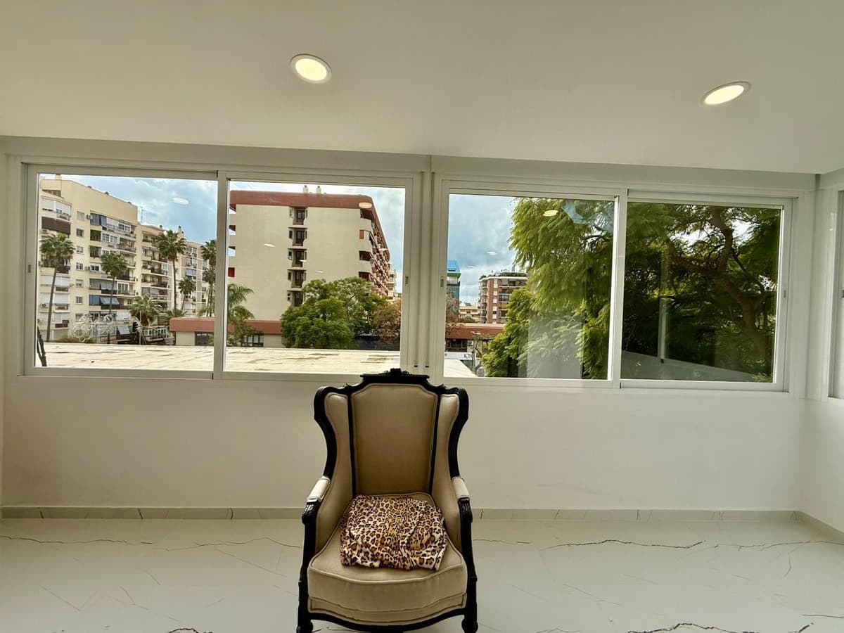 Middle Floor Apartment in Marbella — photo 6 of 10