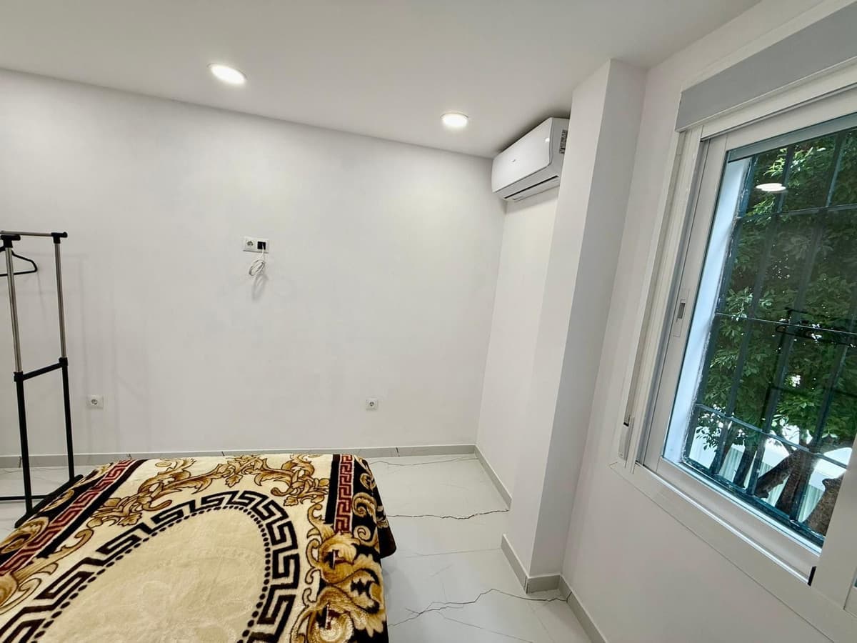 Middle Floor Apartment in Marbella — photo 7 of 10