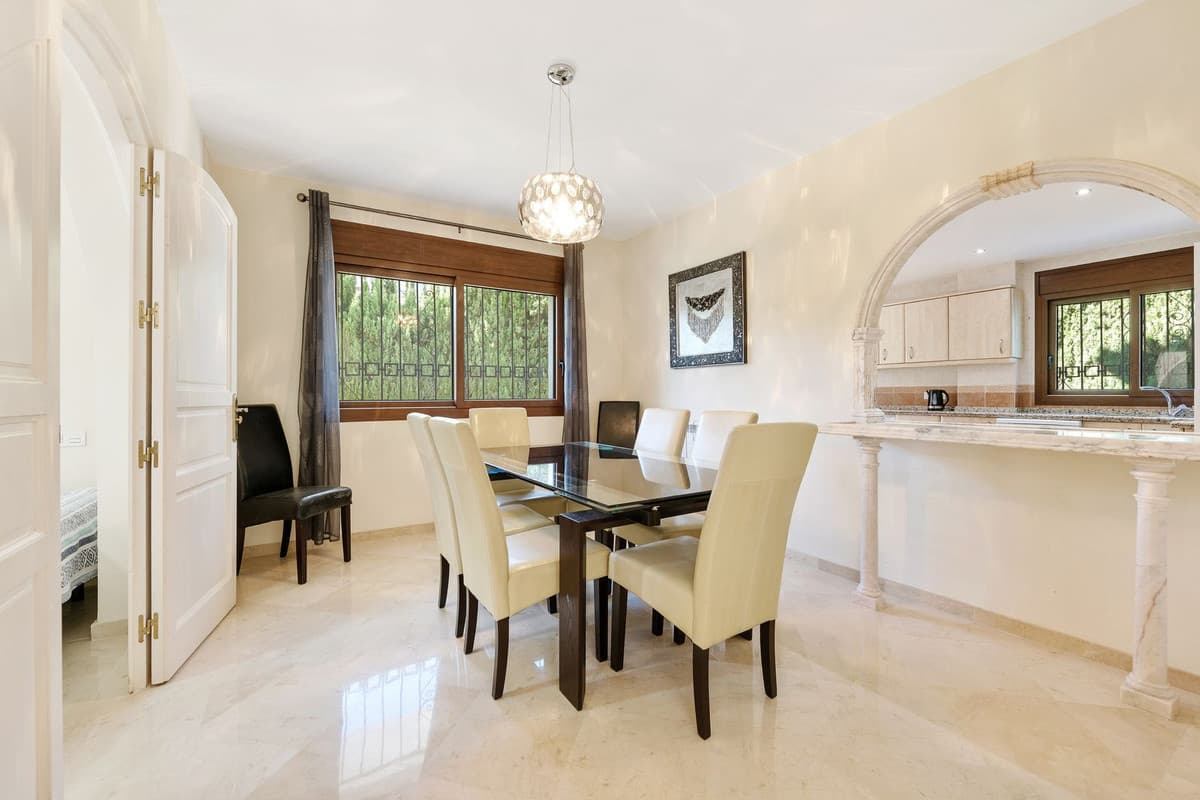 Detached Villa in Atalaya — photo 4 of 10