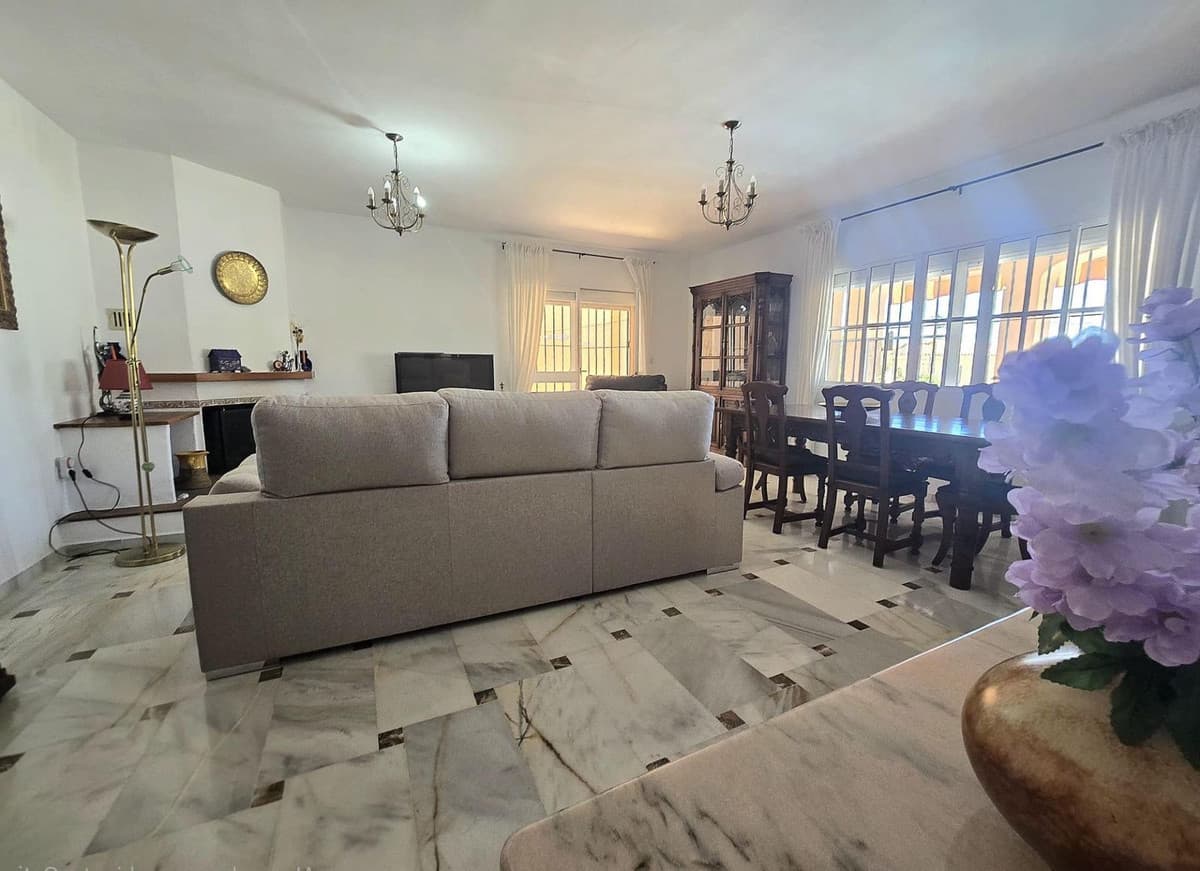 Detached Villa in Puerto de la Torre — photo 1 of 10