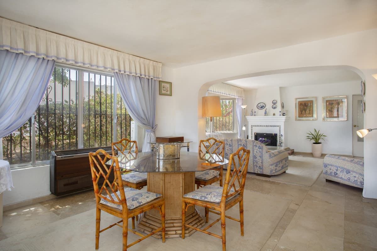 Detached Villa in Guadalmina Baja — photo 4 of 10