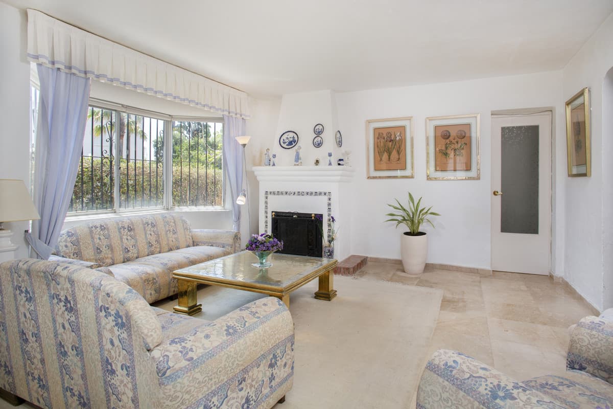 Detached Villa in Guadalmina Baja — photo 5 of 10