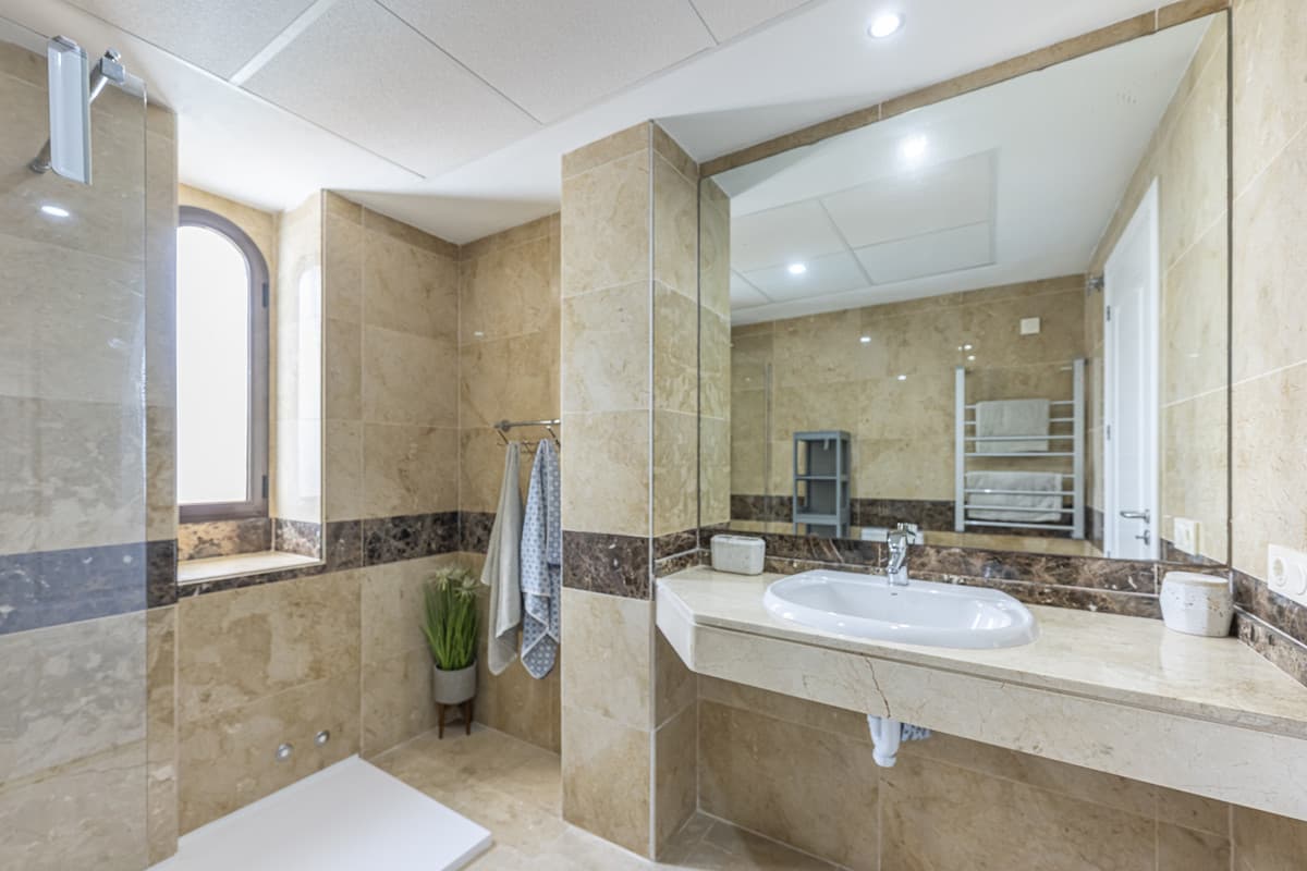Townhouse in La Alcaidesa — photo 6 of 10