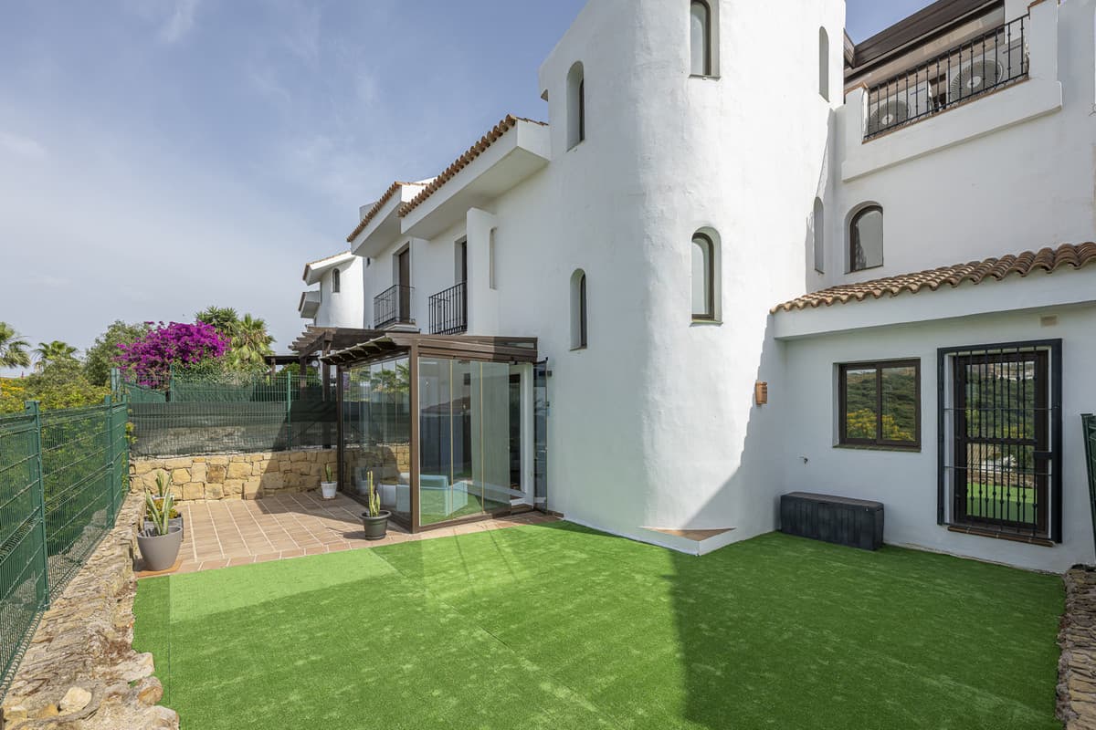 Townhouse in La Alcaidesa — photo 9 of 10
