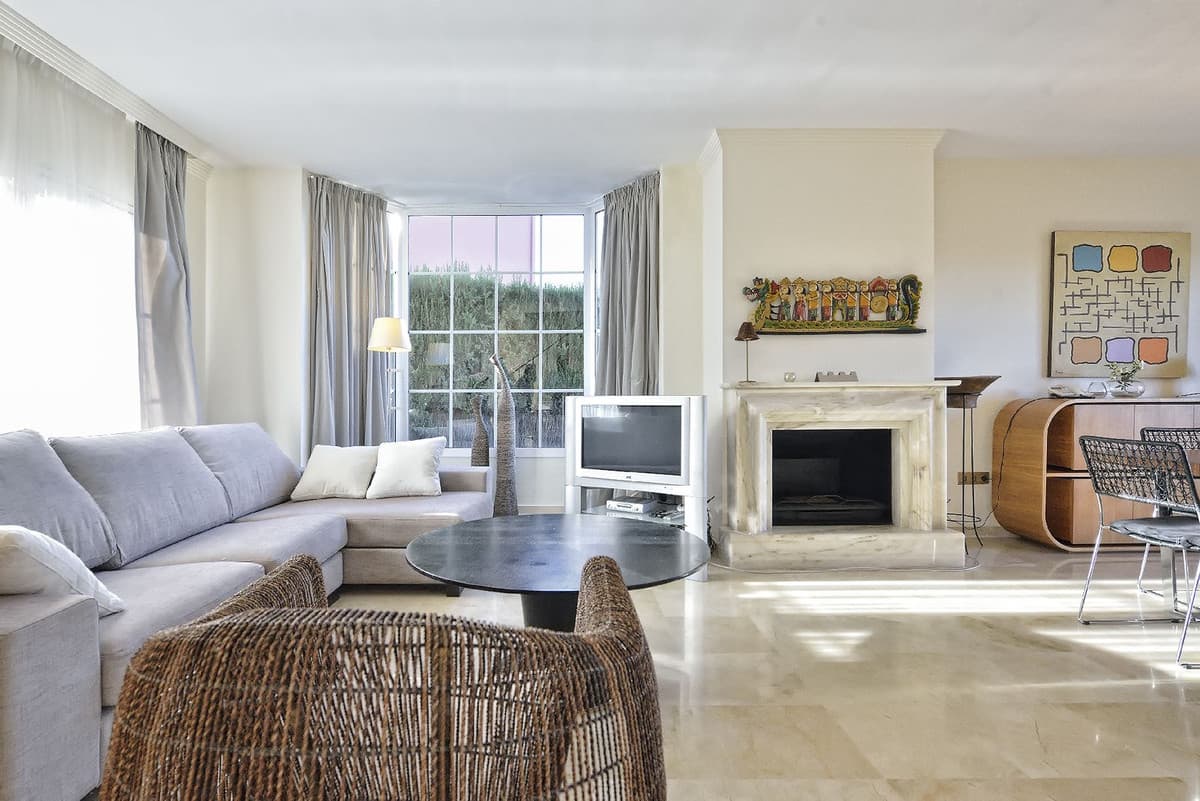 Townhouse in Torrequebrada — photo 6 of 10