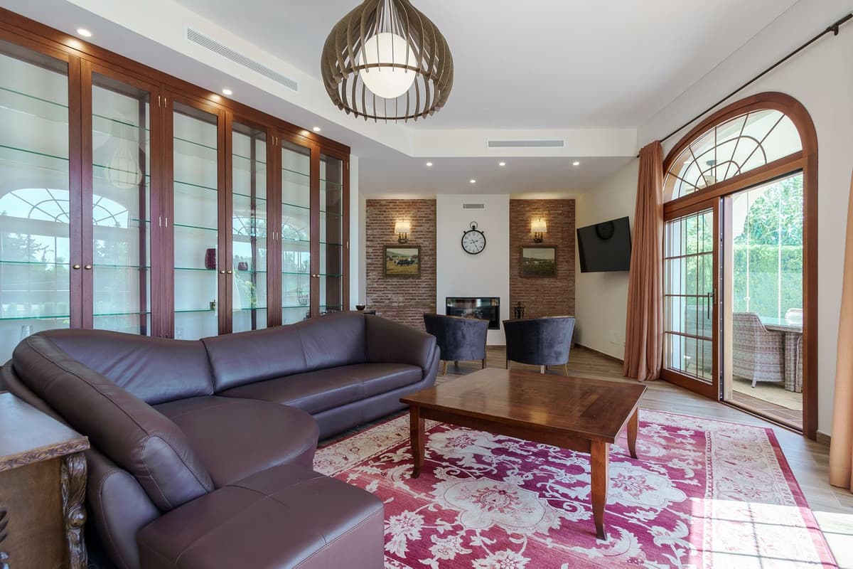 Detached Villa in El Rosario — photo 1 of 10