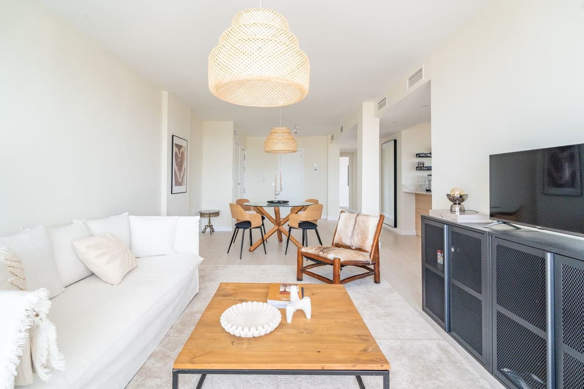 Top Floor Apartment in Huelin — photo 4 of 10