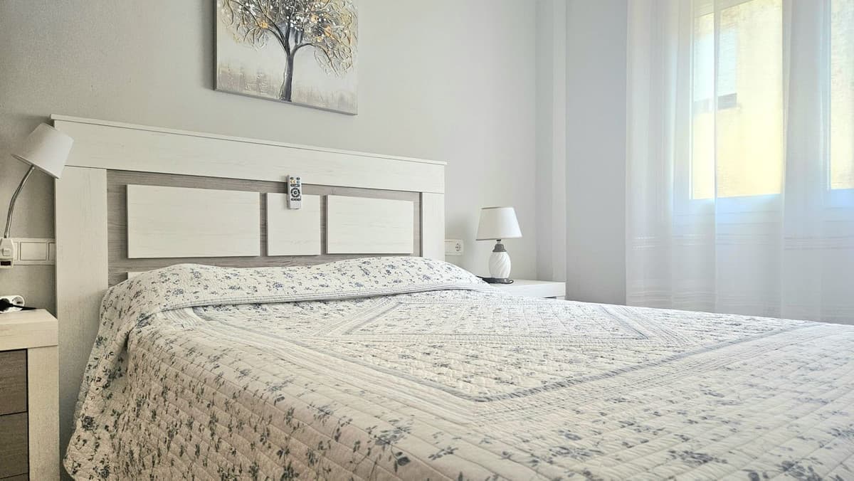 Middle Floor Apartment in Fuengirola — photo 1 of 10