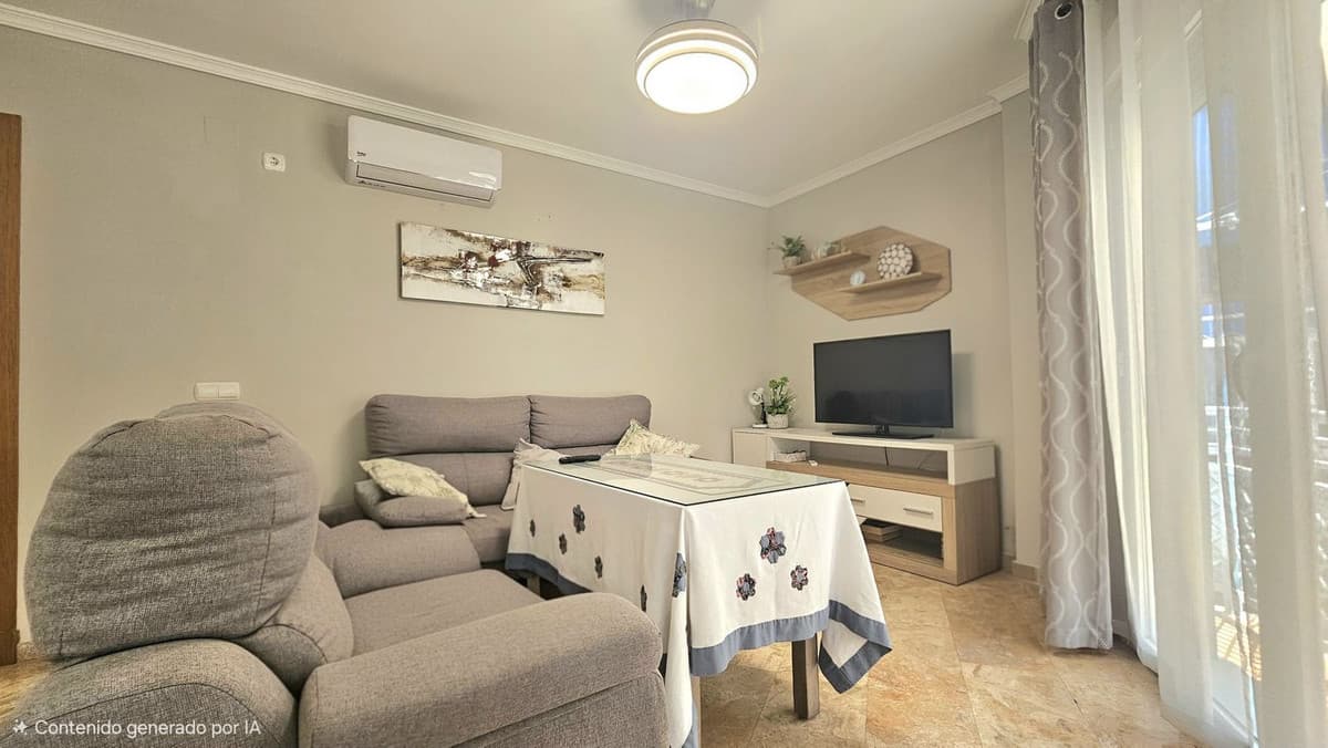 Middle Floor Apartment in Fuengirola — photo 2 of 10