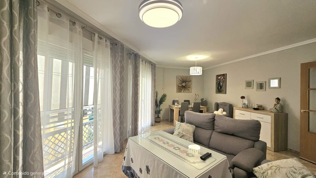 Middle Floor Apartment in Fuengirola — photo 3 of 10