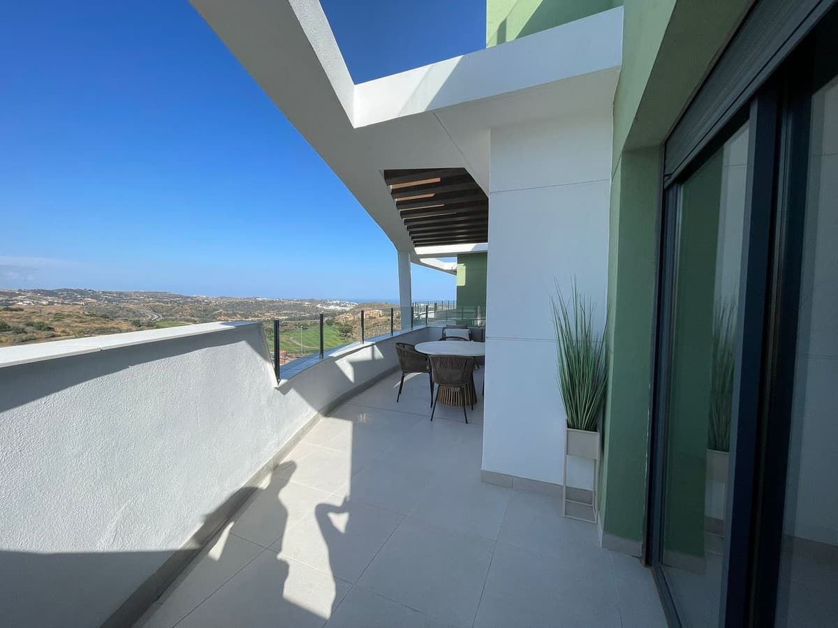 Middle Floor Apartment in Calanova Golf — photo 8 of 10