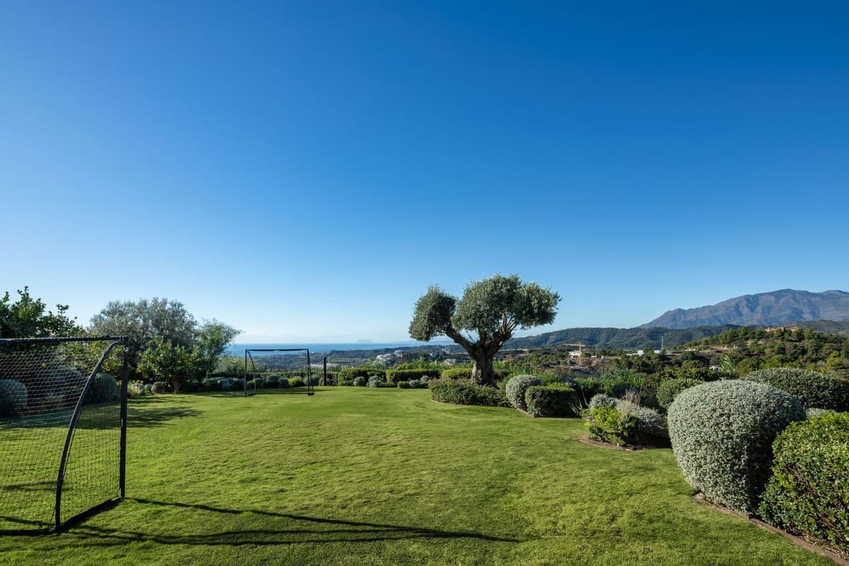 Detached Villa in Benahavís — photo 7 of 10