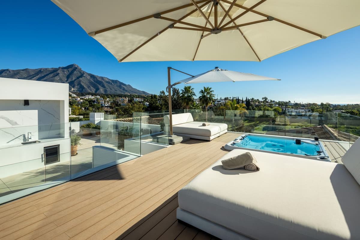 Detached Villa in Nueva Andalucía — photo 7 of 10