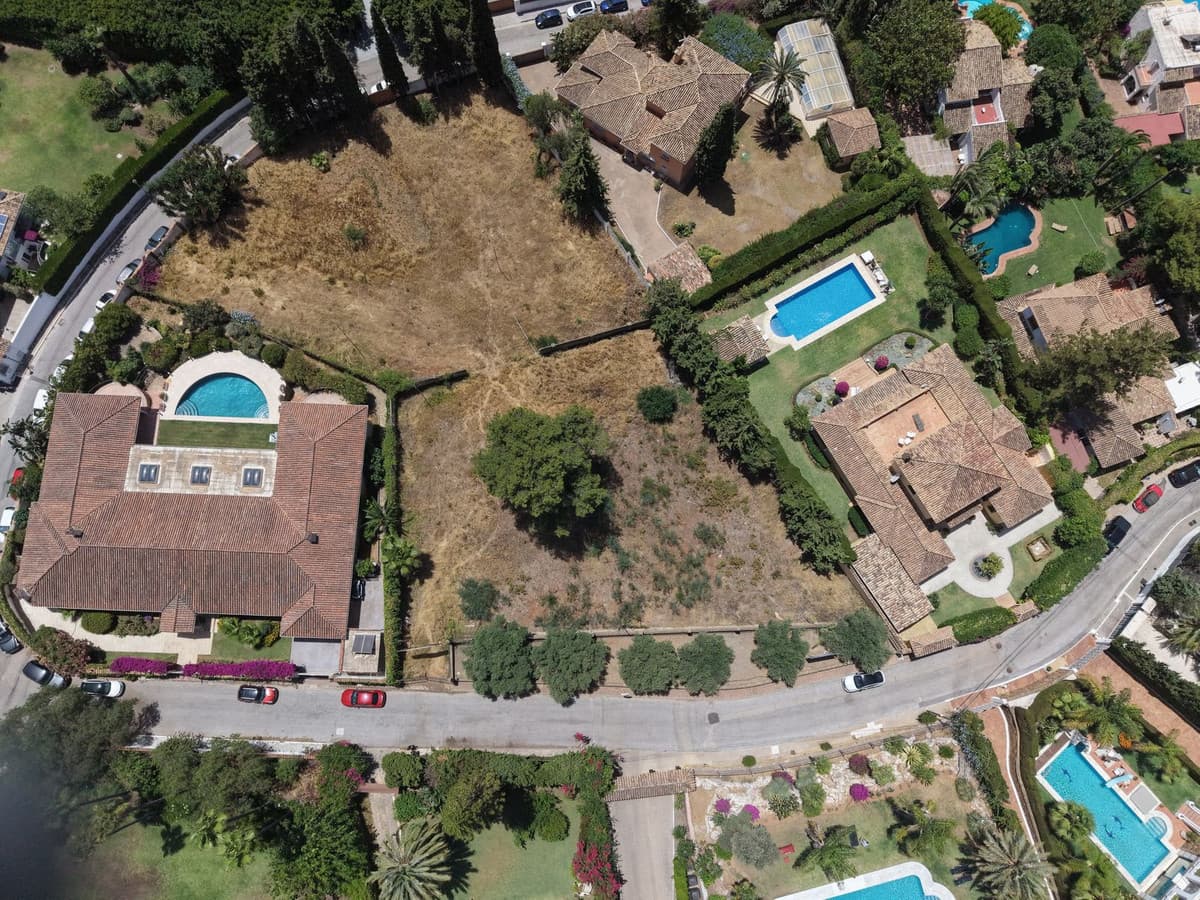 Residential Plot in Nagüeles — photo 5 of 7