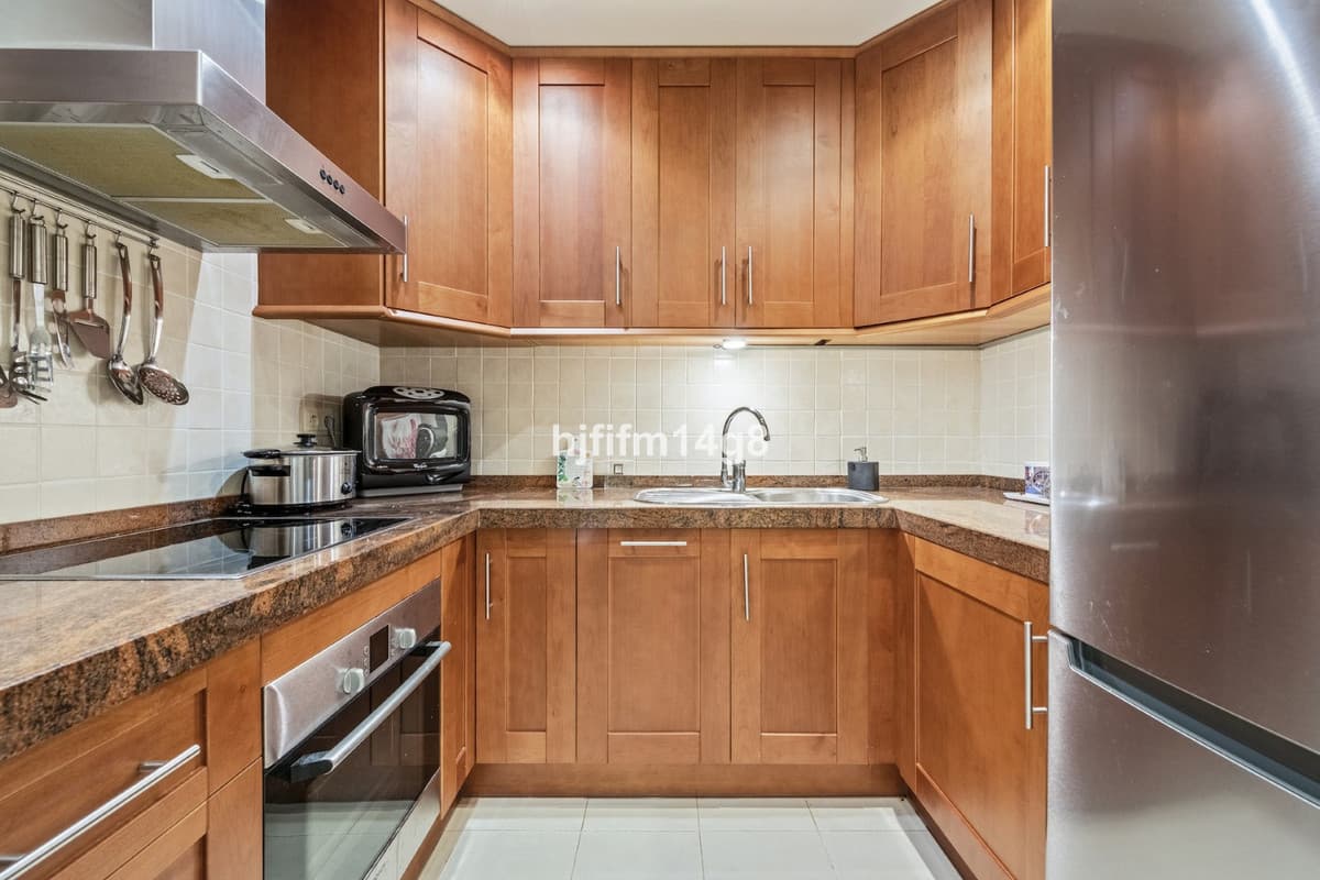 Ground Floor Apartment in Benahavís — photo 5 of 10