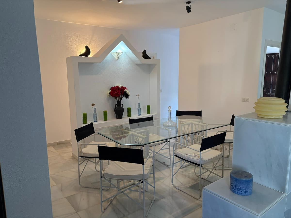 Detached Villa in Artola — photo 2 of 10