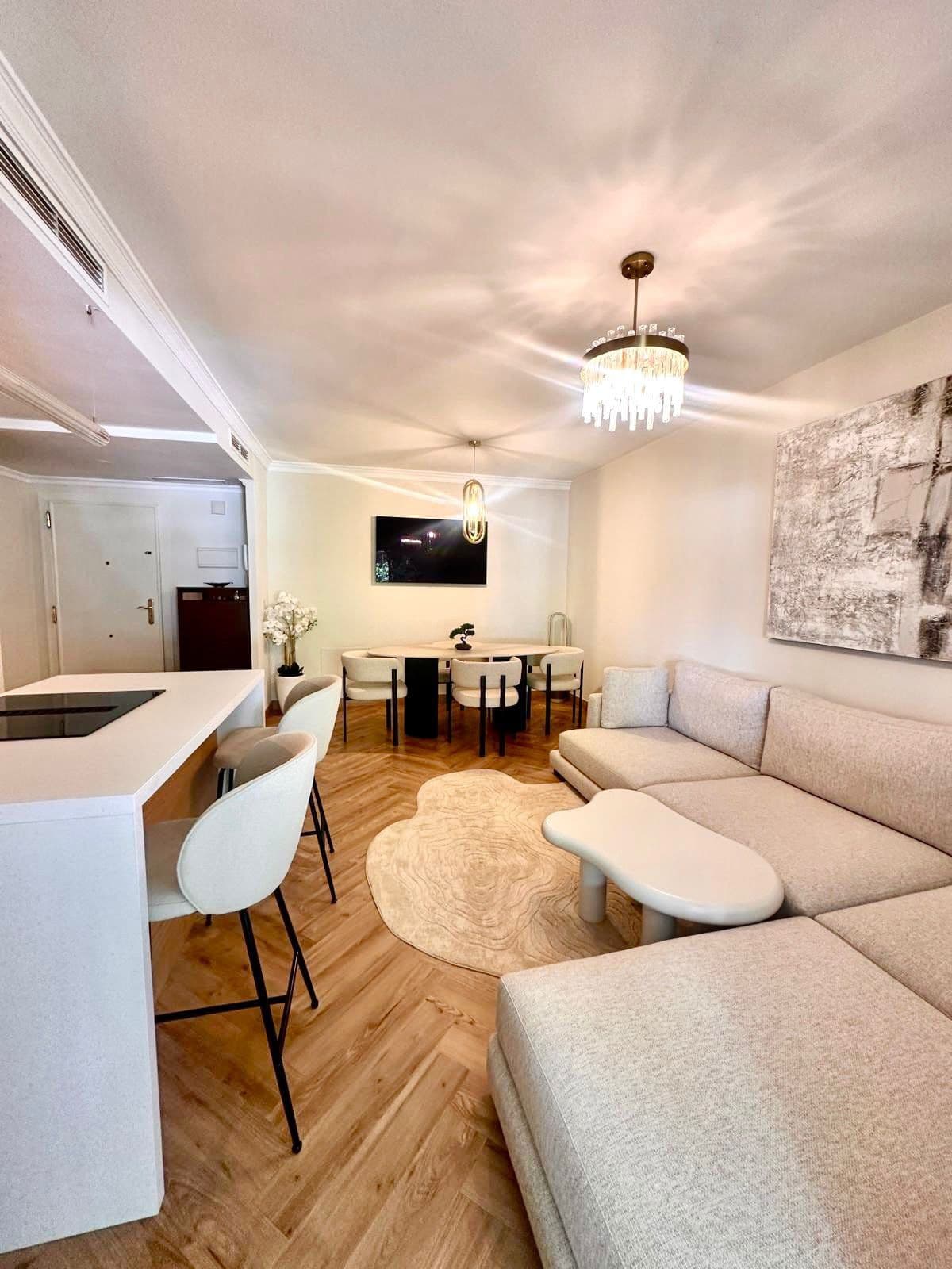 Middle Floor Apartment in Nueva Andalucía — photo 3 of 10