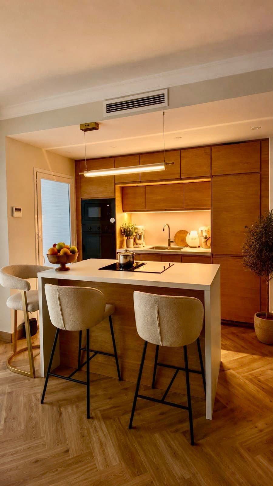 Middle Floor Apartment in Nueva Andalucía — photo 5 of 10