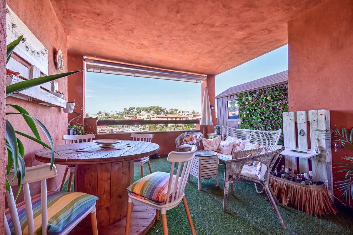 Middle Floor Apartment in Reserva de Marbella — photo 2 of 10