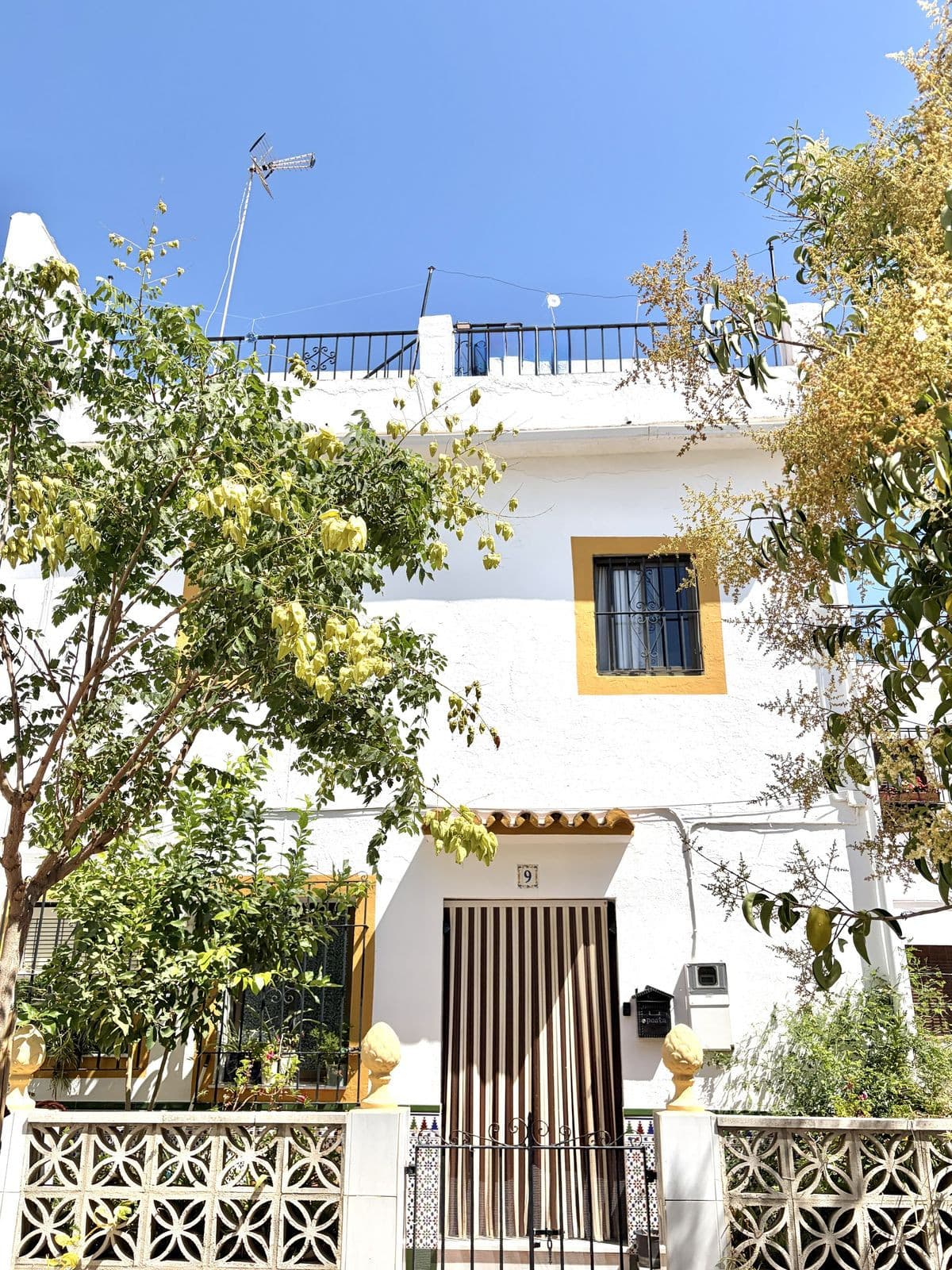 Townhouse in Marbella — photo 1 of 10