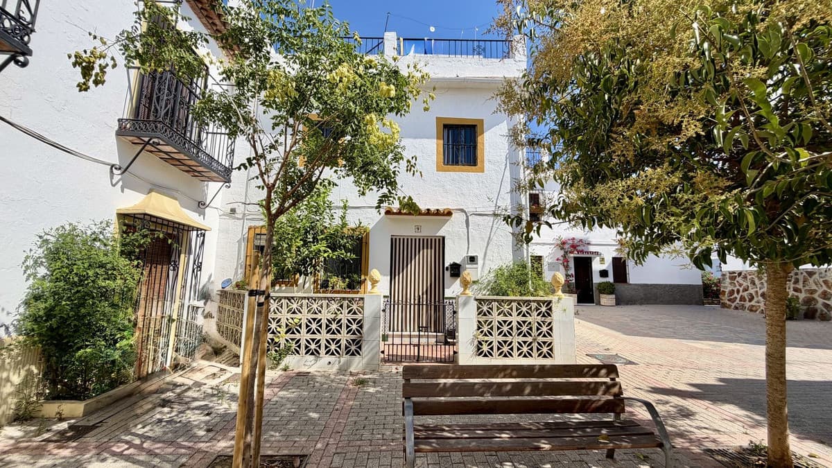 Townhouse in Marbella — photo 2 of 10
