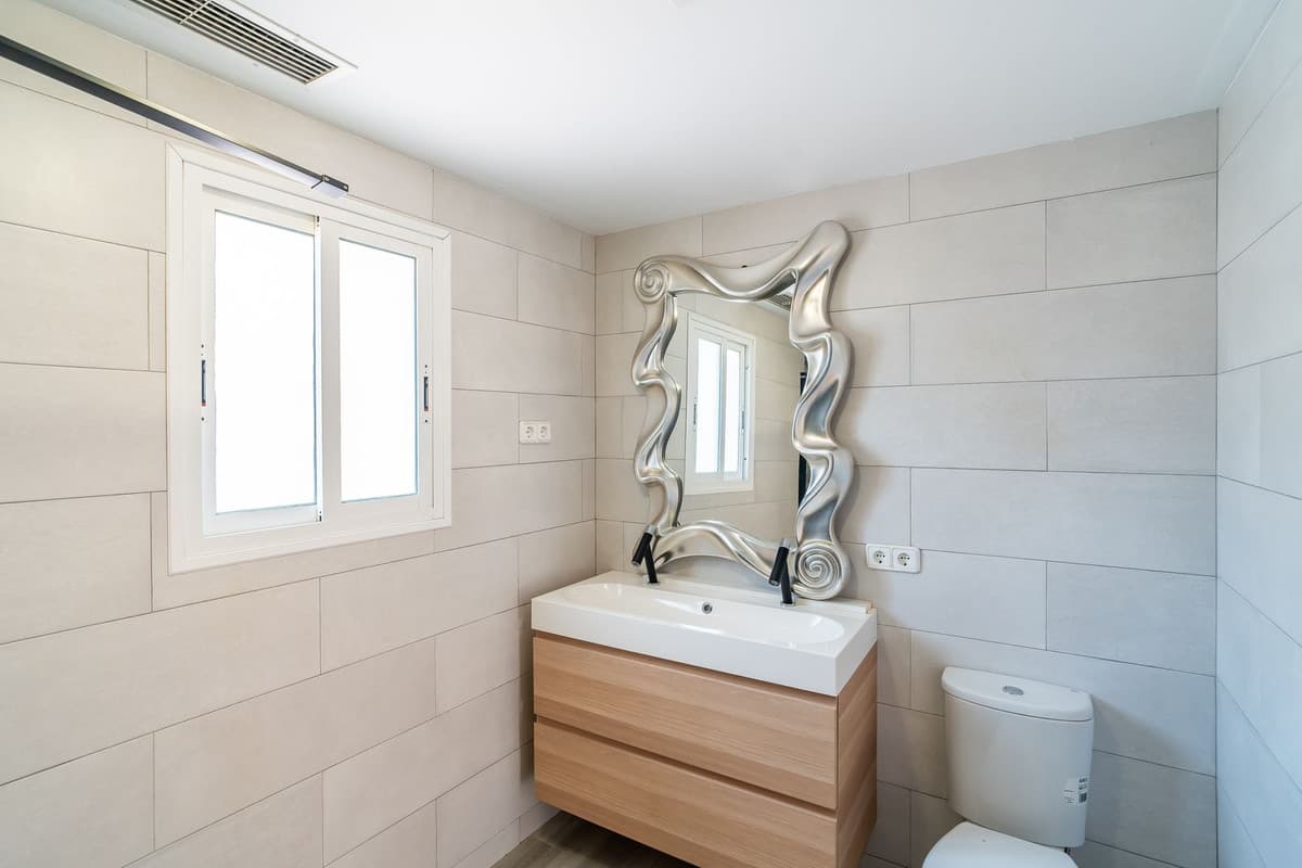 Semi-Detached House in Torremuelle — photo 6 of 10
