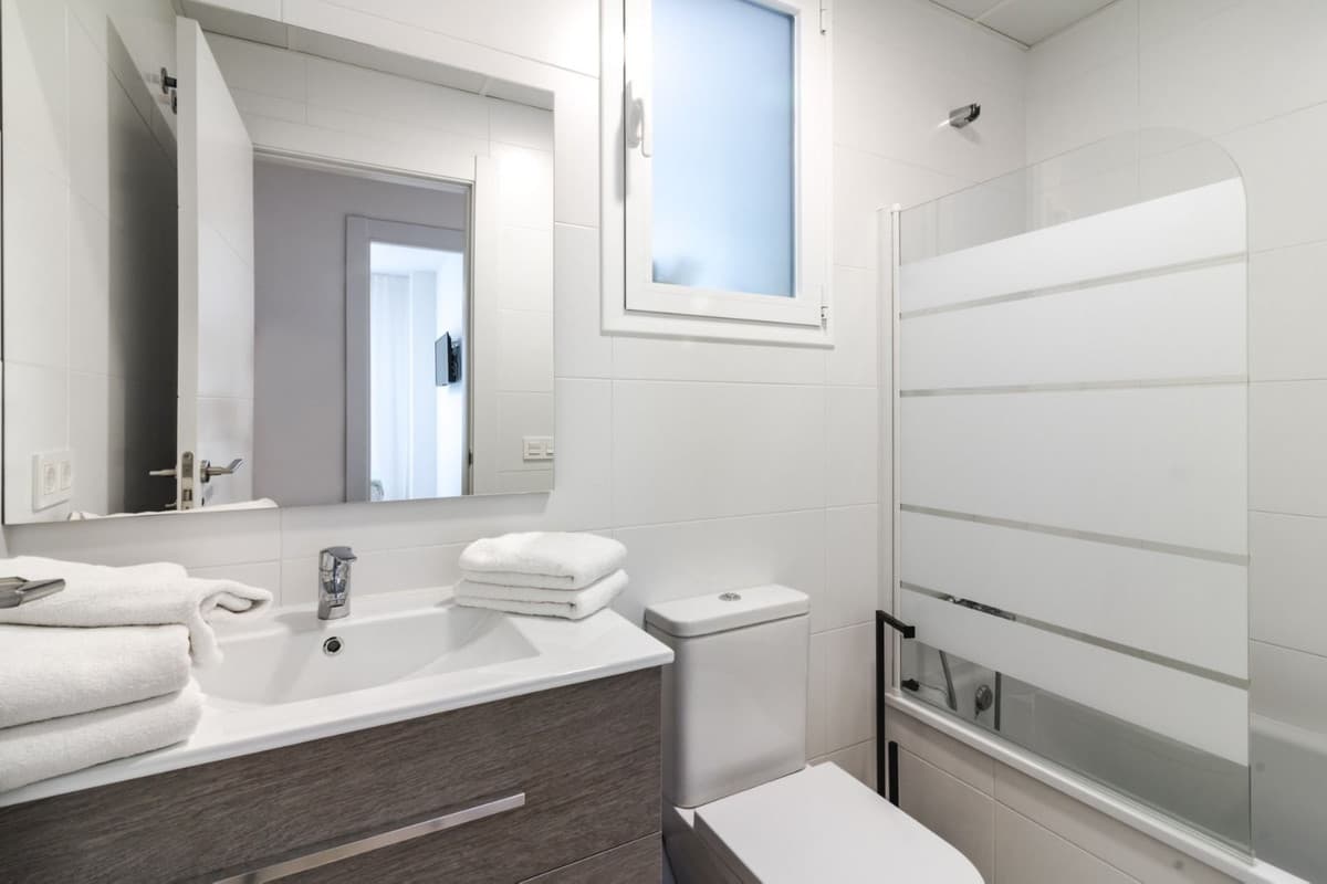 Middle Floor Apartment in Nueva Andalucía — photo 7 of 10