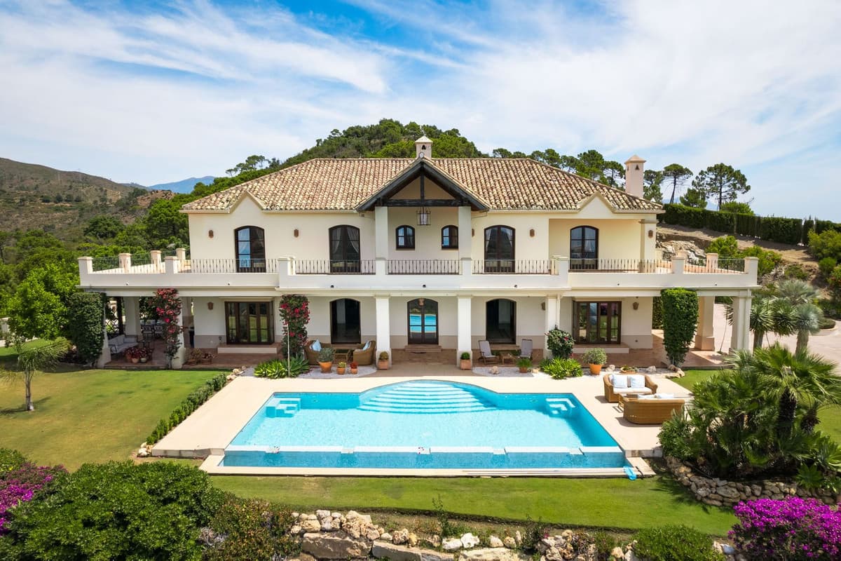Detached Villa in Estepona — photo 3 of 10