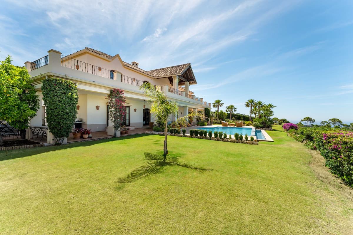 Detached Villa in Estepona — photo 5 of 10