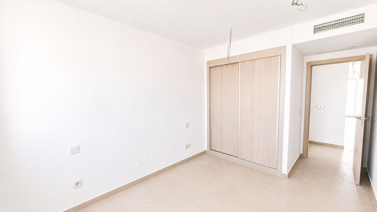 Middle Floor Apartment in Manilva — photo 9 of 10
