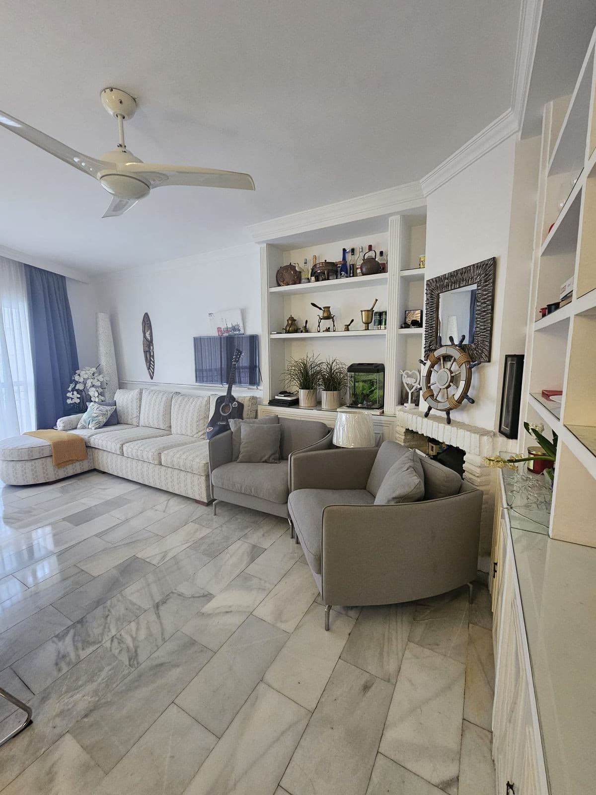 Middle Floor Apartment in San Pedro de Alcántara — photo 3 of 10