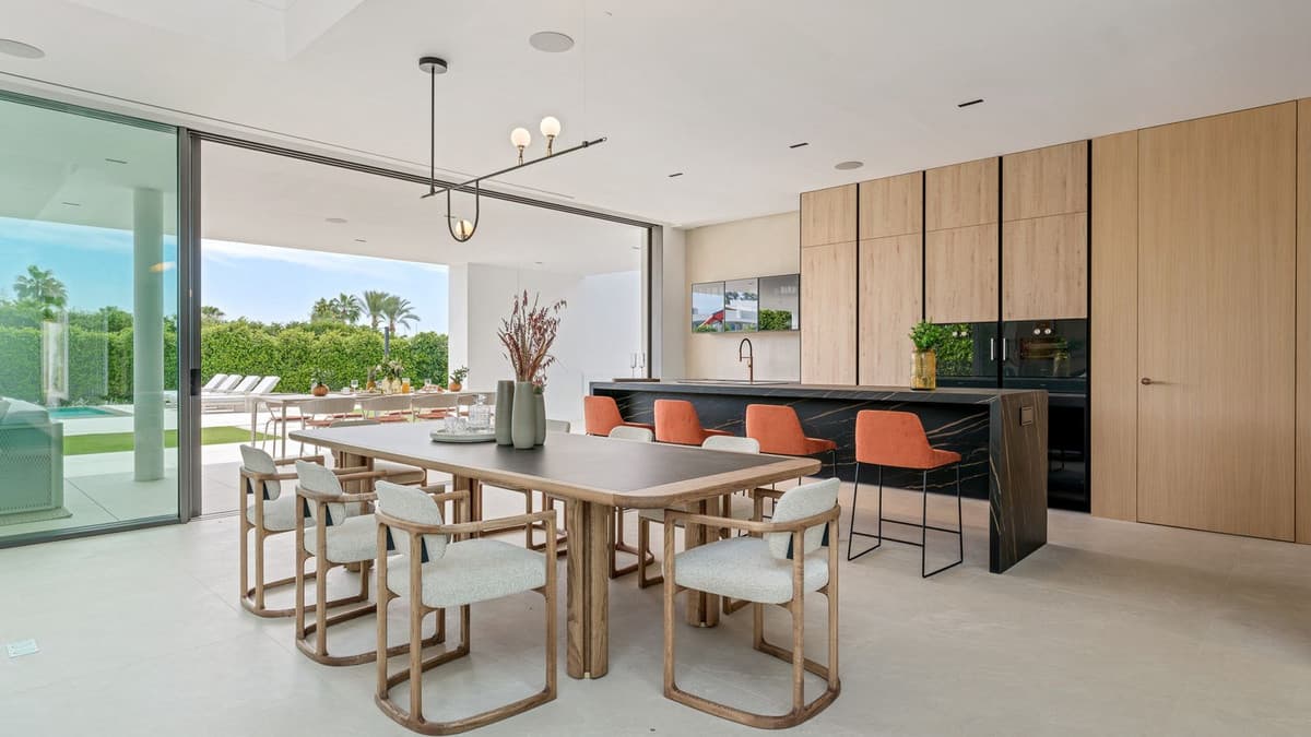 Detached Villa in The Golden Mile — photo 5 of 10