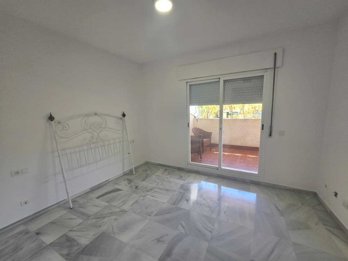 Middle Floor Apartment in Torrequebrada — photo 10 of 10