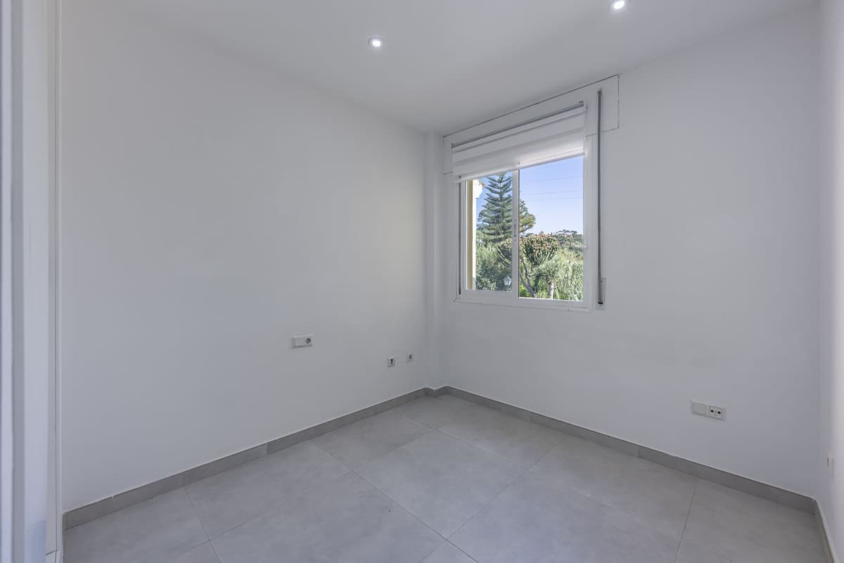 Townhouse in Estepona — photo 6 of 10