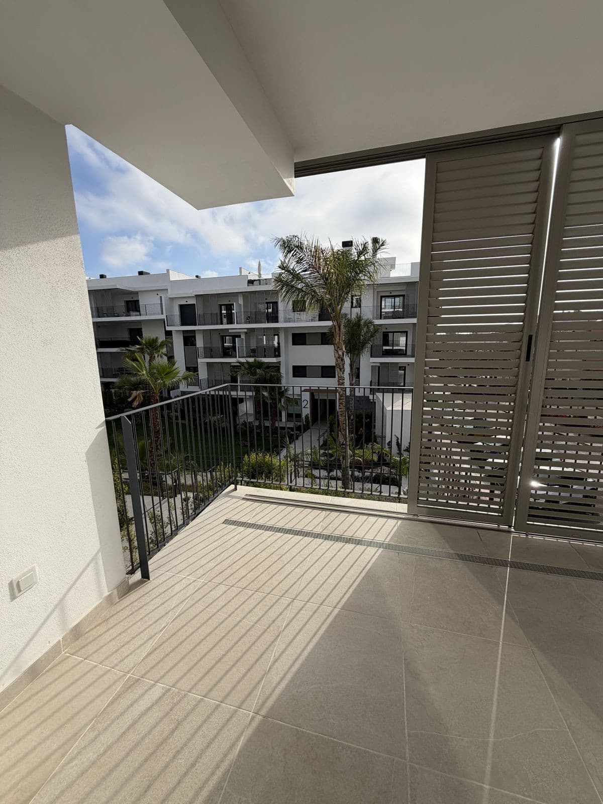 Middle Floor Apartment in Estepona — photo 10 of 10