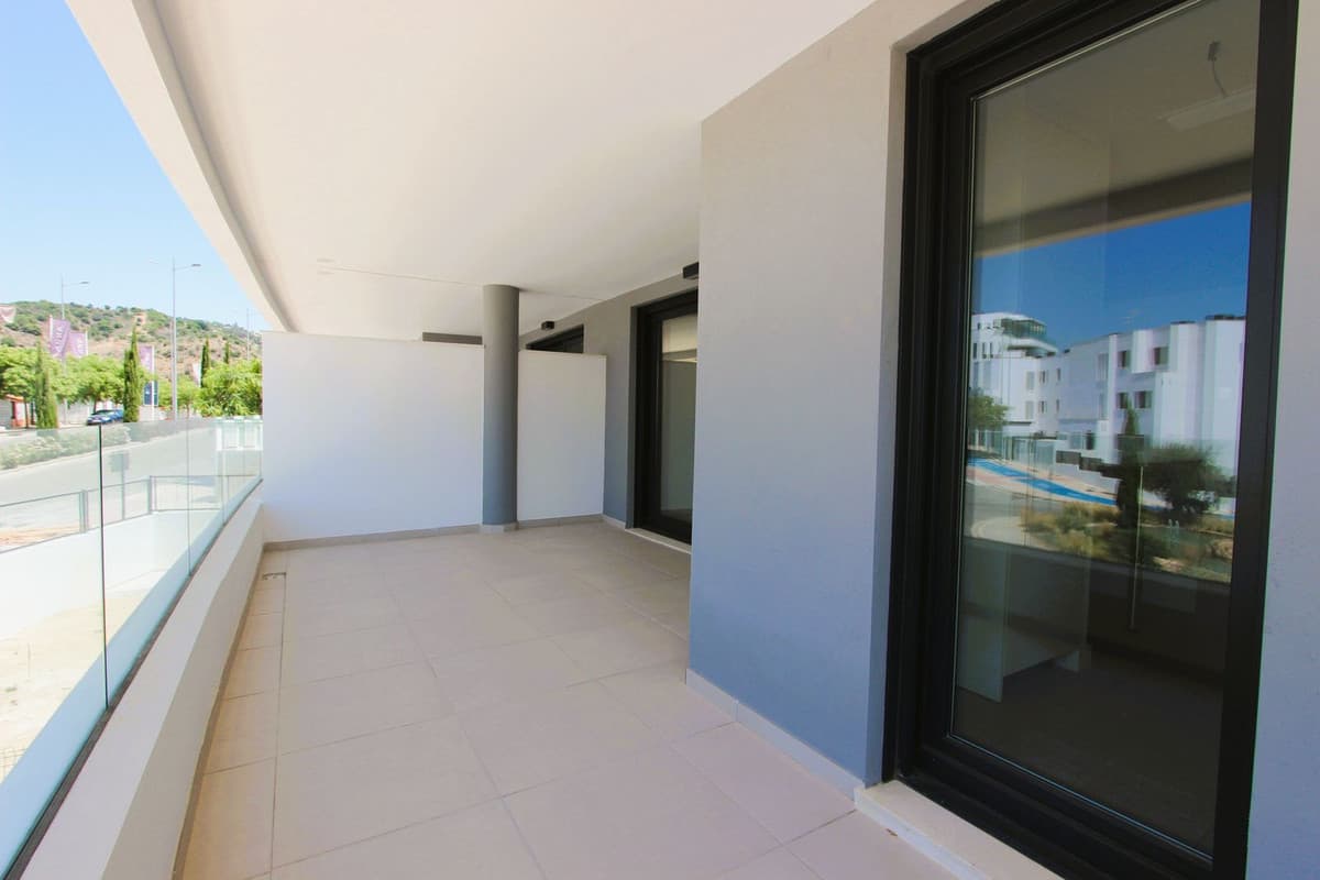 Middle Floor Apartment in Estepona — photo 10 of 10