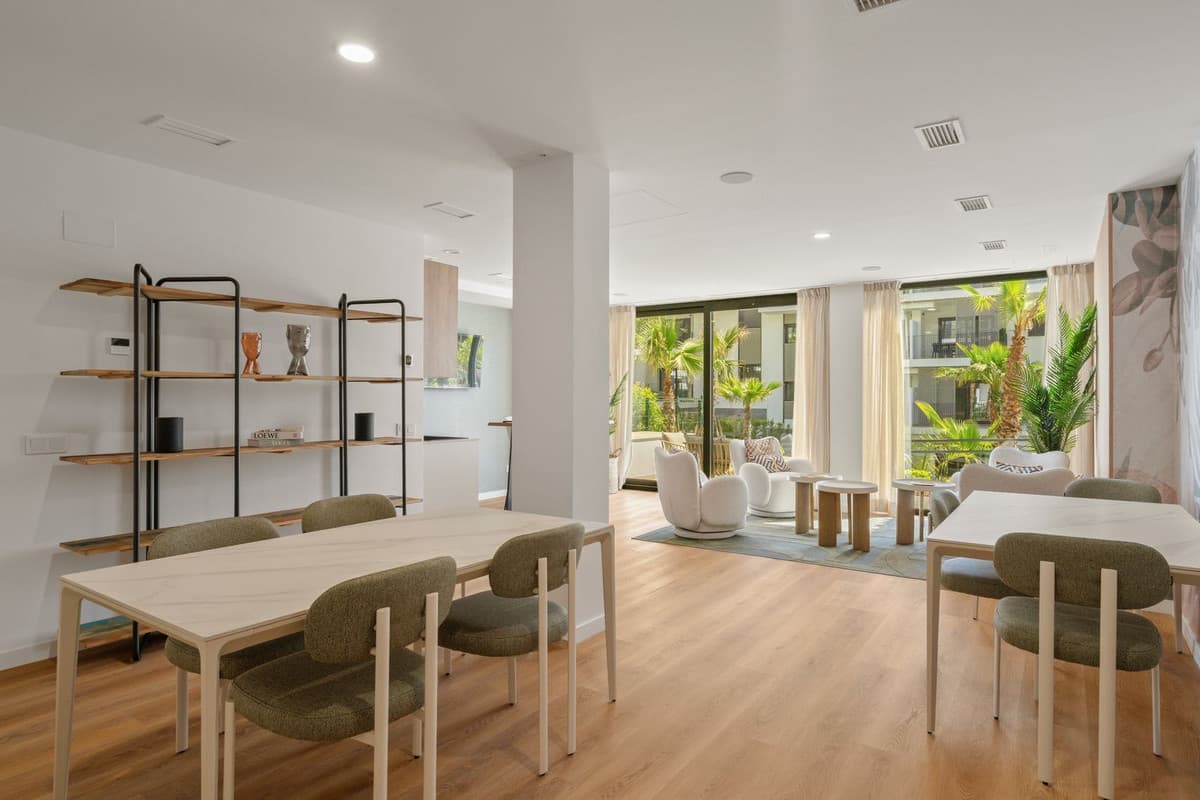 Middle Floor Apartment in Estepona — photo 6 of 10